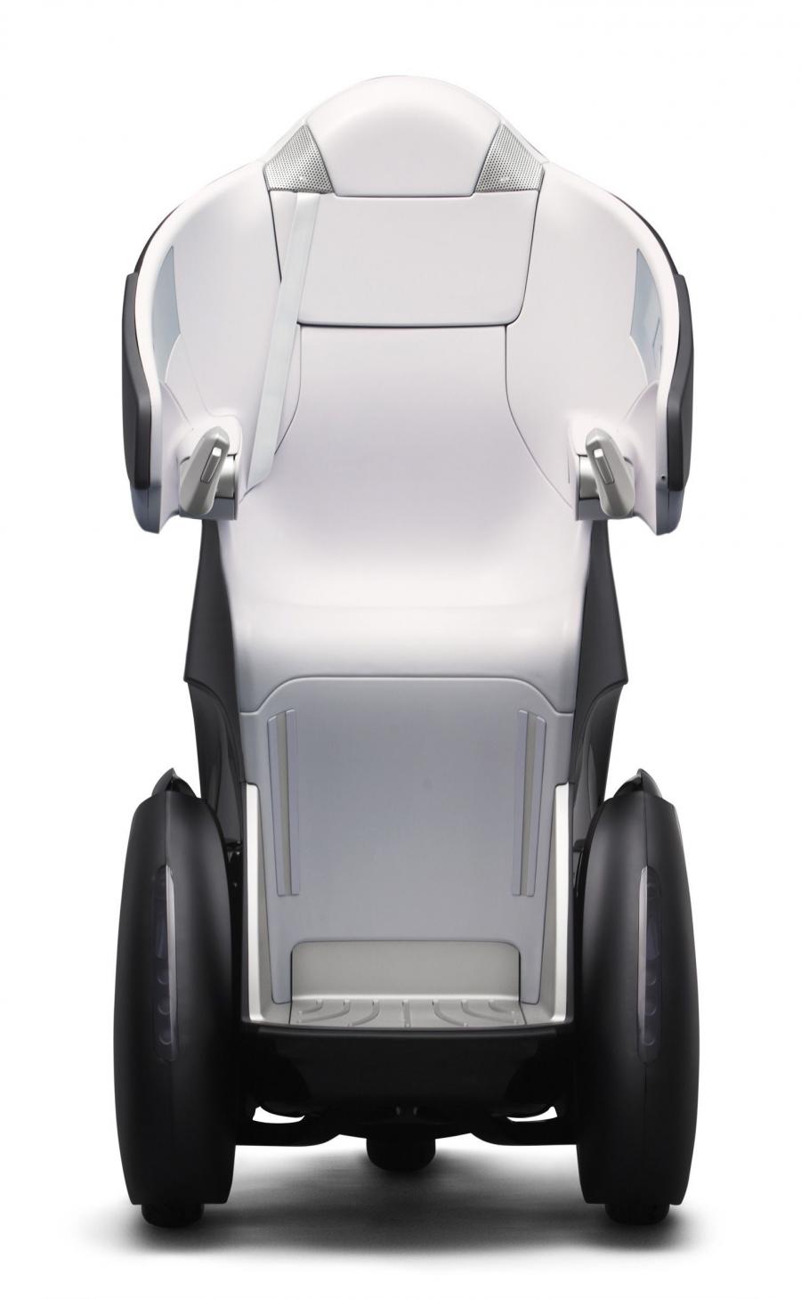  Toyota i-Real Concept 2007 года  (фото 13 из 21)